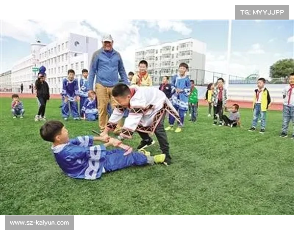 七旬非遗传承人巴图守护手工曲棍球技艺打造传统文化新篇章 七旬非遗传承人巴图守护手工曲棍球技艺打造传统文化新篇章