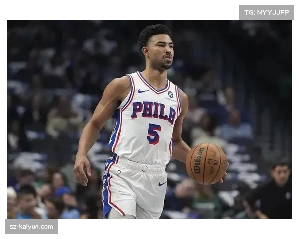 格莱姆斯关键三分锁定胜局 76人角色球员展现价值